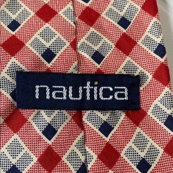 Nautica Men’s Silk Tie Hand Finished Geometric - Picture 2 of 3